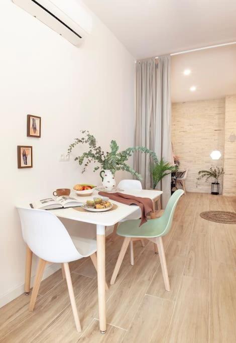 Rb - Urban Loft Retreat, Comfort & Good Location Валенсия Екстериор снимка