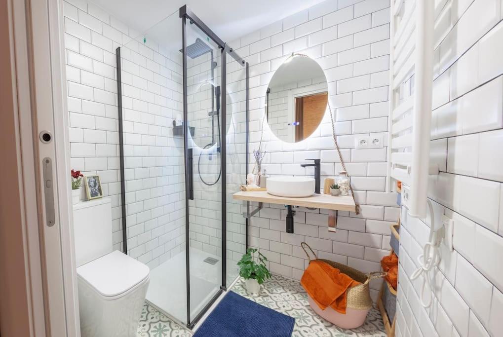 Rb - Urban Loft Retreat, Comfort & Good Location Валенсия Екстериор снимка