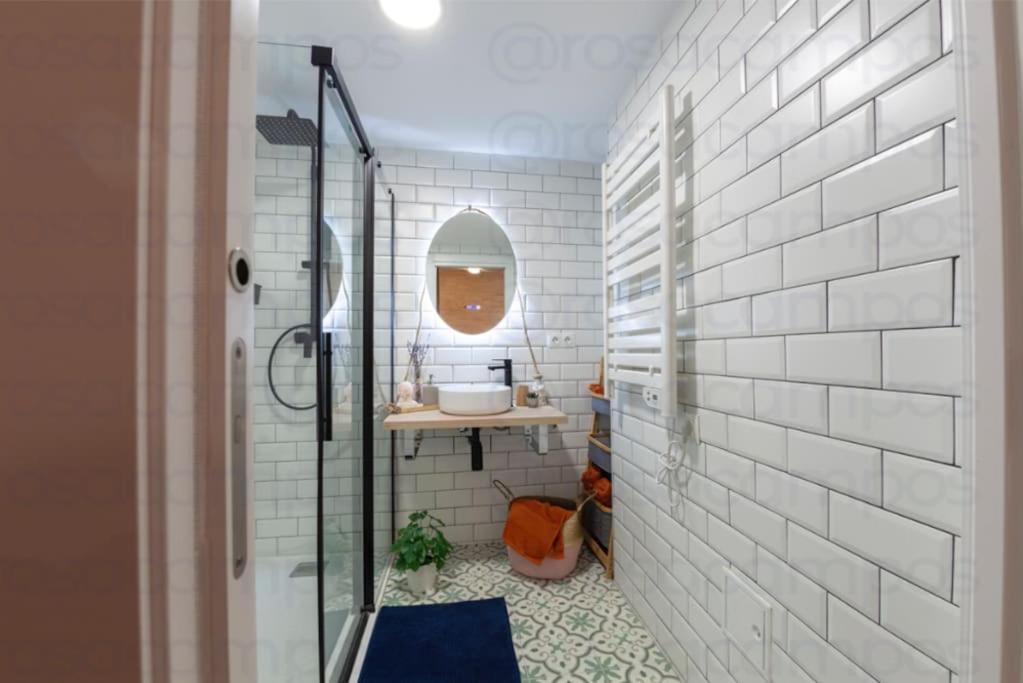 Rb - Urban Loft Retreat, Comfort & Good Location Валенсия Екстериор снимка