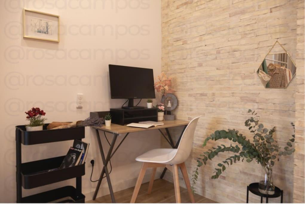 Rb - Urban Loft Retreat, Comfort & Good Location Валенсия Екстериор снимка