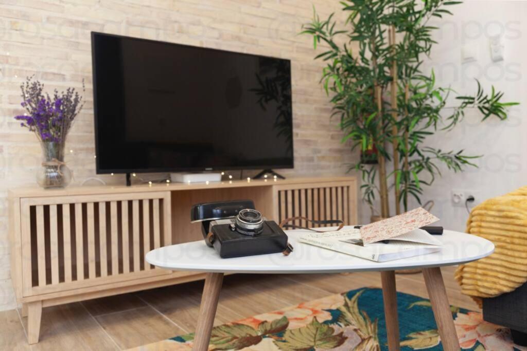 Rb - Urban Loft Retreat, Comfort & Good Location Валенсия Екстериор снимка